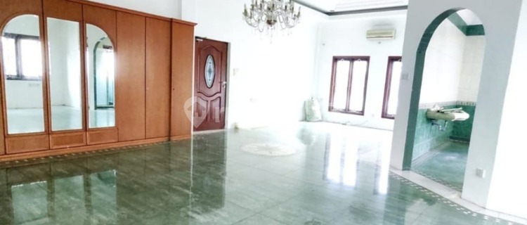 Villa di Jalan Samanhudi ( Sebelah Srikandi )  1