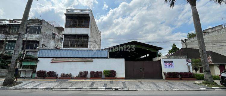 Tanah Gudang Hook di Jalan Katamso Simpang Pelangi 1