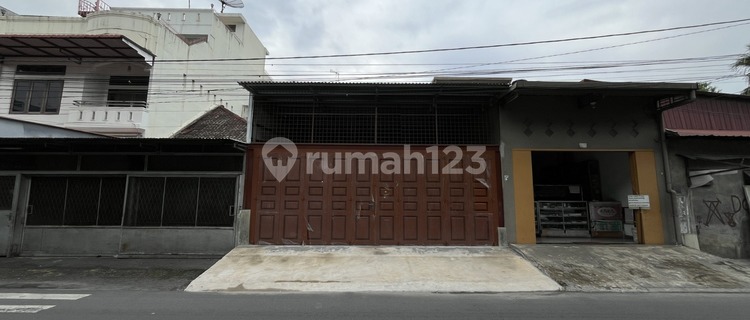 Shop house on Meranti Street (Near Sekip) 1