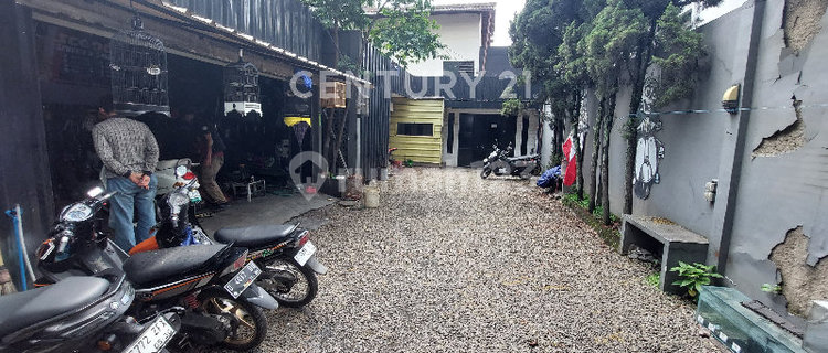 Large House on Main Road Jl Garuda Bandung City 1