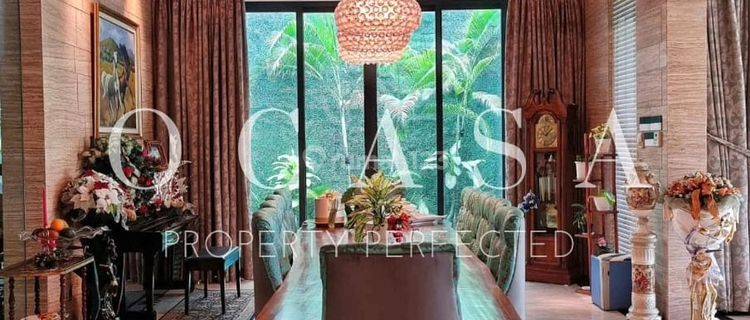 Rumah di Simprug golf
Kebayoran Baru 
Jakarta Selatan 3 Lantai Bagus Full Furnished 1