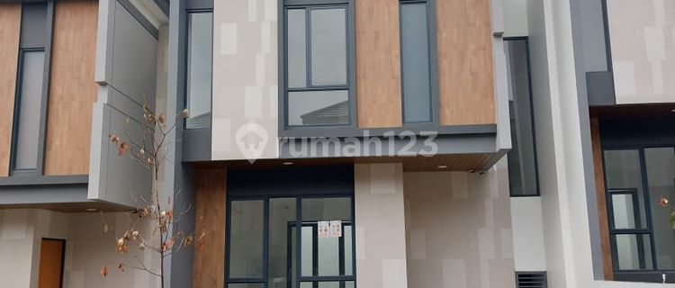 For Rent: 2-Story House in Citra City Sentul, Land Size 7x15, 3 Bedrooms 1