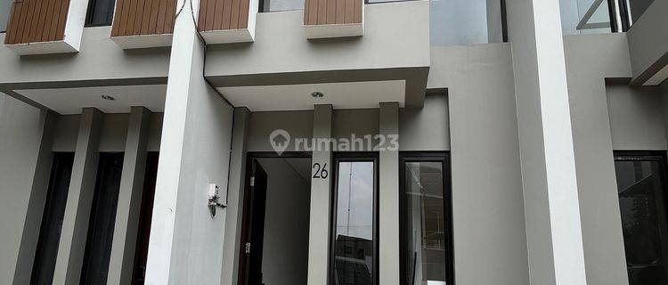 Disewakan Rumah Baru Greenpark View Cengkareng 1