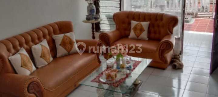 Rumah di Semarang Tengah Akses Mudah Kemana Saja 1