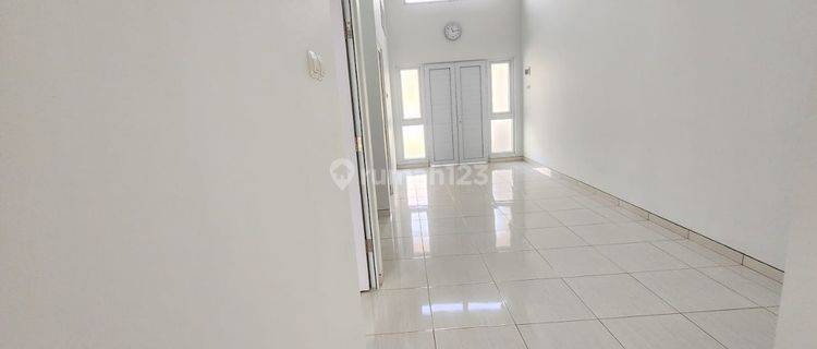 Rumah Cantik Semi Furnished Lokasi Semarang Barat 1