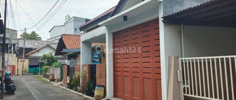 Rumah 1,5 Lantai Pandean Lamper Semarang 5 Mnt Ke Rs Bhayangkara 1