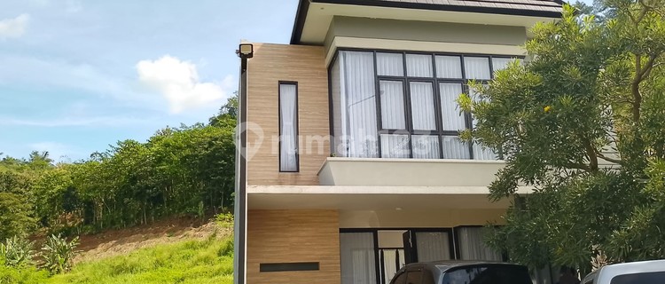 Rumah 2 Lantai Dengan View Gunung Ungaran 1