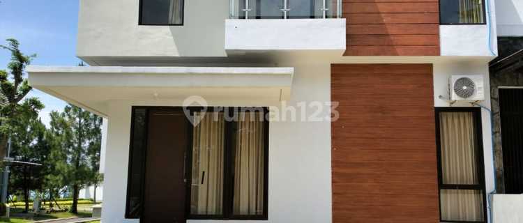 Modern Minimalist House in Ngaliyan, BSB Housing Complex 1