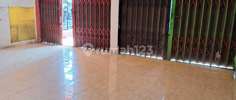 Ruko 2 Lantai Tlogosari Semarang bangunan hadap timur 1