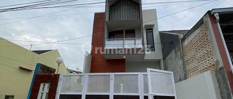 Rumah 2 Lantai di Pedurungan Tengah, Semarang 1