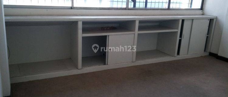 Disewakan Ruko Lokasi Bagus Jembatan 3 Luas 4.5 X 17m2 1