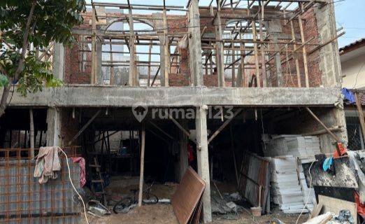 Rumah Baru 3 Lantai Bebas Banjir di Tanjung Duren 1