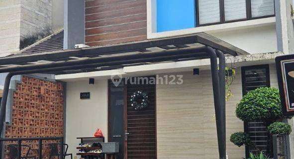 Rumah 2 Lantai Full Renovasi di Graha Raya Bintaro 1