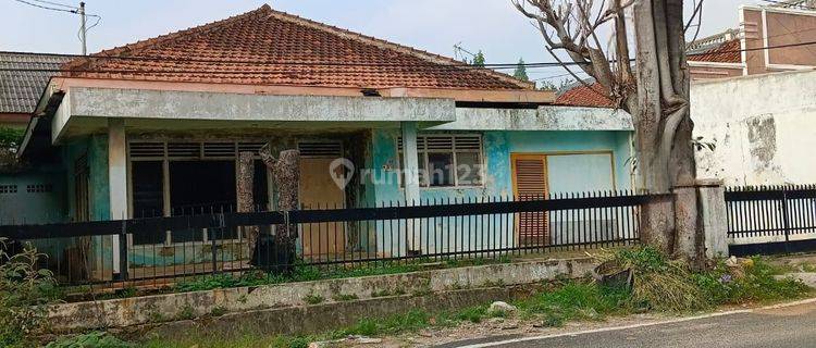 Rumah Tua di Tengah Kota jl Amir Hamza, Lampung 1