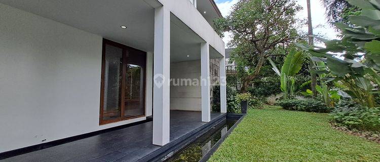 Modern House Pondok Indah 1