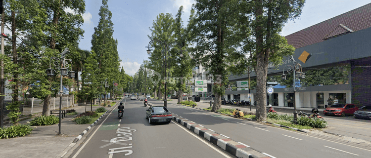 Ruko Strategis di Main Road Dago, Bandung 1