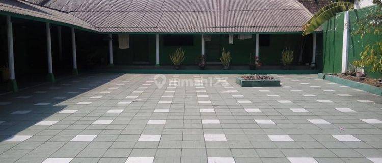 Rumah antik cocok untuk quest house di tengah kota Madiun  1