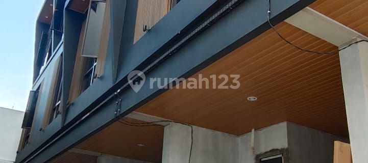 Affordable House Near Green Pramuka Mall, Central Jakarta 1