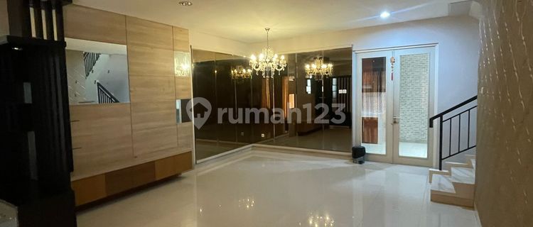 Dijual Rumah Layar Permai Pik1 8x15m2 Renov 1
