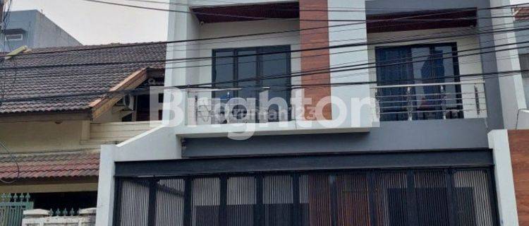 RUMAH DELIMA TANJUNG DUREN JAKARTA BARAT DENGAN KONDISI APA ADANYA - BAGIAN DALAM BELUM FINISHING 1