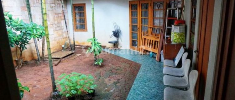For Sale Classic Area House in Menteng, Central Jakarta 1