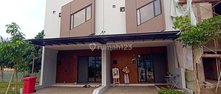 Rumah Brandnew 2lt Modern Minimalis 4 Kt Strategis Dekat Ke Tol  1