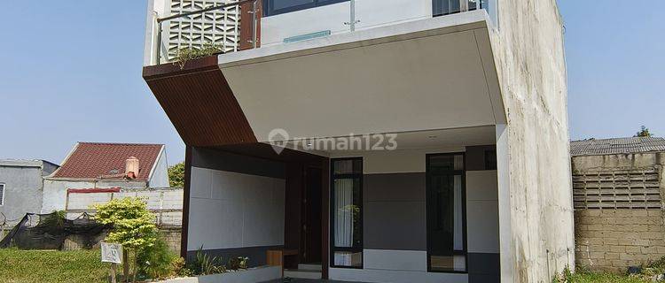 TOWN HOUSE BRANDNEW 2LT MEWAH ELEGANT DI PONDOK CABE DEKAT TOL 1