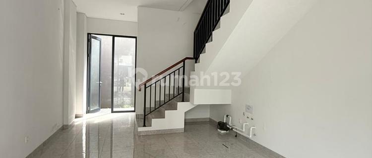 For Rent: Campton Shop House Near BSD Toll Gate Access 1