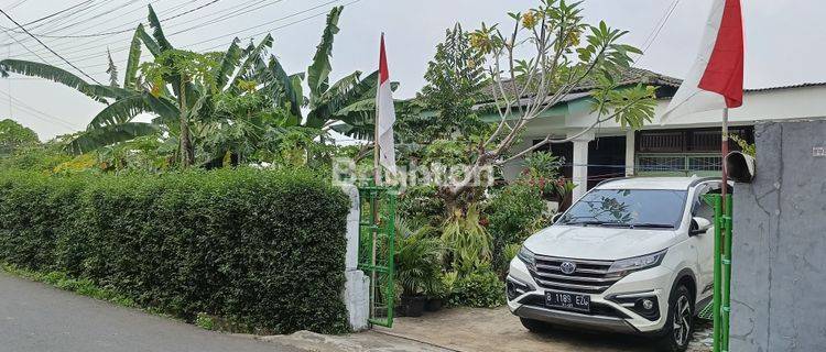 RUMAH ADA KEBUN LUAS DI DEPOK 1