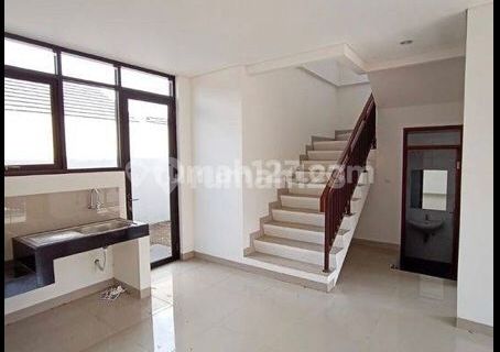 Rumah Cimahi 2 Lantai Cocok Untuk Milenial, Dekat Alun alun Cimahi Dan Pasar Tradiisional 1