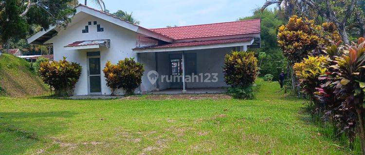 Dijual Cepat Villa Luas Tanah Besar di Subang 1