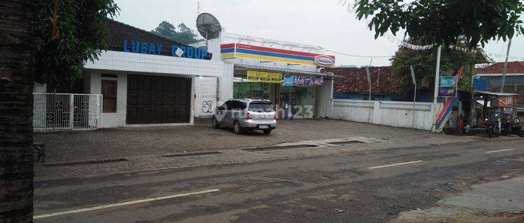 Dijual tanah plus bangunan Indomaret 1