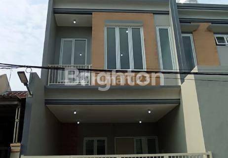 RUMAH 2 LT MODERN MINIMALIS SIAP HUNI DI PONDOK TJANDRA INDAH MANGGA SIDOARJO DEKAT MERR DAN PETRA ACITYA 1