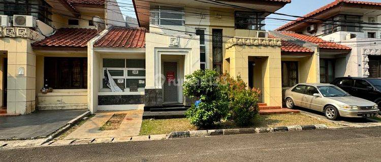 Rumah Siap Huni Tipe Parahyangan 6 X 15 di Taman Ubud Timur Lippo Karawaci 1