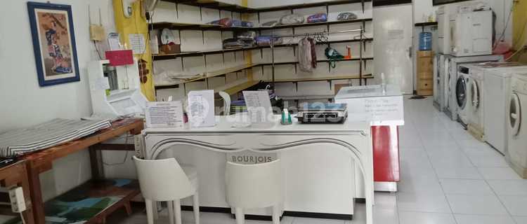 RUKO NIRWANA EXECUTIVE FOR RENT INCLUDING LAUNDRY MACHINE 1