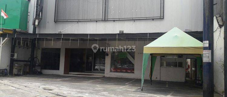 Dijual Rumah Usaha Pusat Kota 0 Jalan Indragiri 1