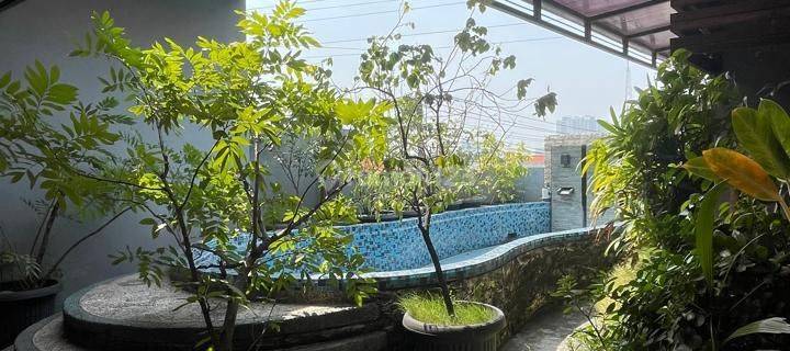 Rumah Dekat Pusat Perbelanjaan Nol Jalan Raya Lontar 1
