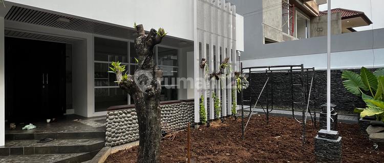 Rumah dengan Konsep Ala Jepang Disewakan dengan Kondisi Rapih Terawat dan Siap Huni 1