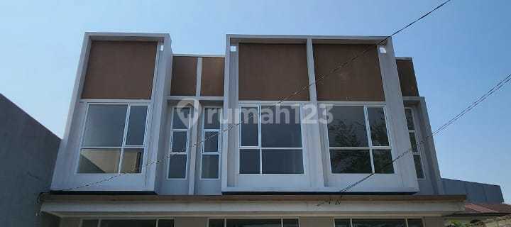 Dijual Ruko 2 Lantai Jalan Utama Villa Melati Mas Traffic Rame. Byn 1