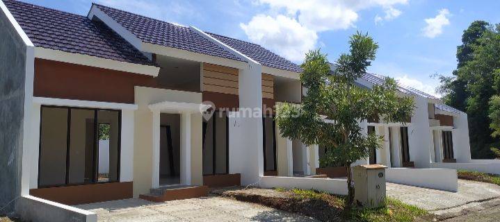 Rumah Ready Stock di Golden Spring Politeknik Negeri Manado, Manado 1