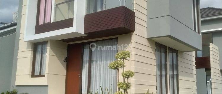 Rumah Hook 2 Lantai di Amethyst KEC - Grand Kawanua City 1