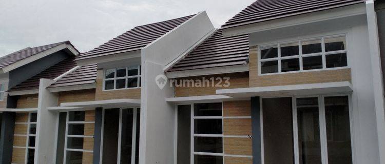 Rumah Strategis di Pinggir Jalan Ringroad Manado 1