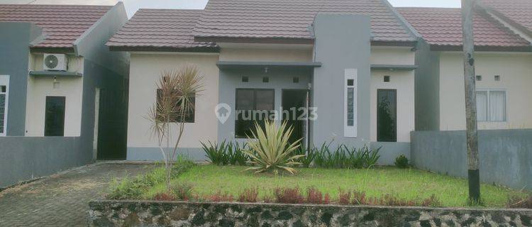 Rumah Ready di Puri Kelapa Gading Depan Kolam Renang Bonus Kitchen Set 1