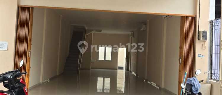 Ruko 2 Lantai Bagus Siap Pakai di Area Ramai Jatingaleh 1