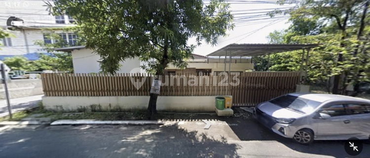 Rumah Siap Pakai di Jalan Badak 1