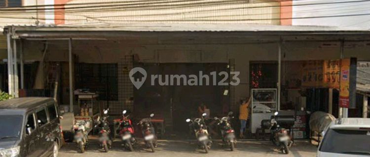 Former Pujasera Business Space in Tanah Mas with Front Road Width for 5 Cars 1