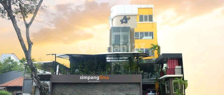Office Space in the Center of Semarang City with Spacious Parking Area 1