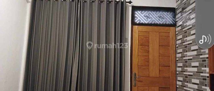 Dijual Cepat Rumah Kost 1 Lantai Dengan 5 Kamar Tidur 1