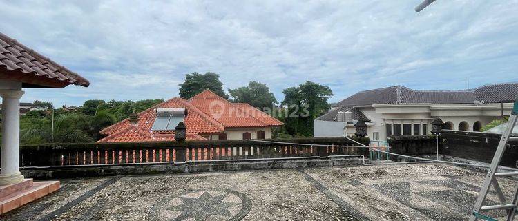 Rumah Mewah Classic Style di Lingkungan Elite Teras Ayung Denpasar  1