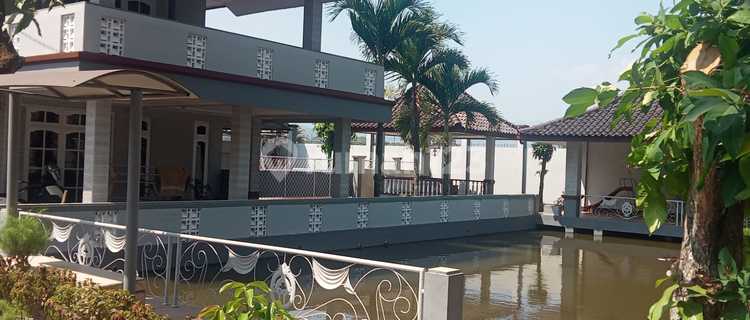 Villa House Plus Strategic Fish Pond Sumedang 1